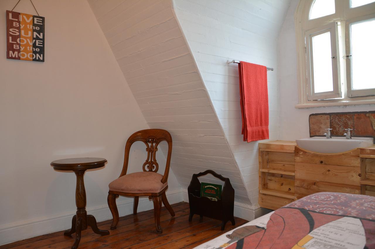Urban Hive Backpackers Pansiyon Cape Town Dış mekan fotoğraf