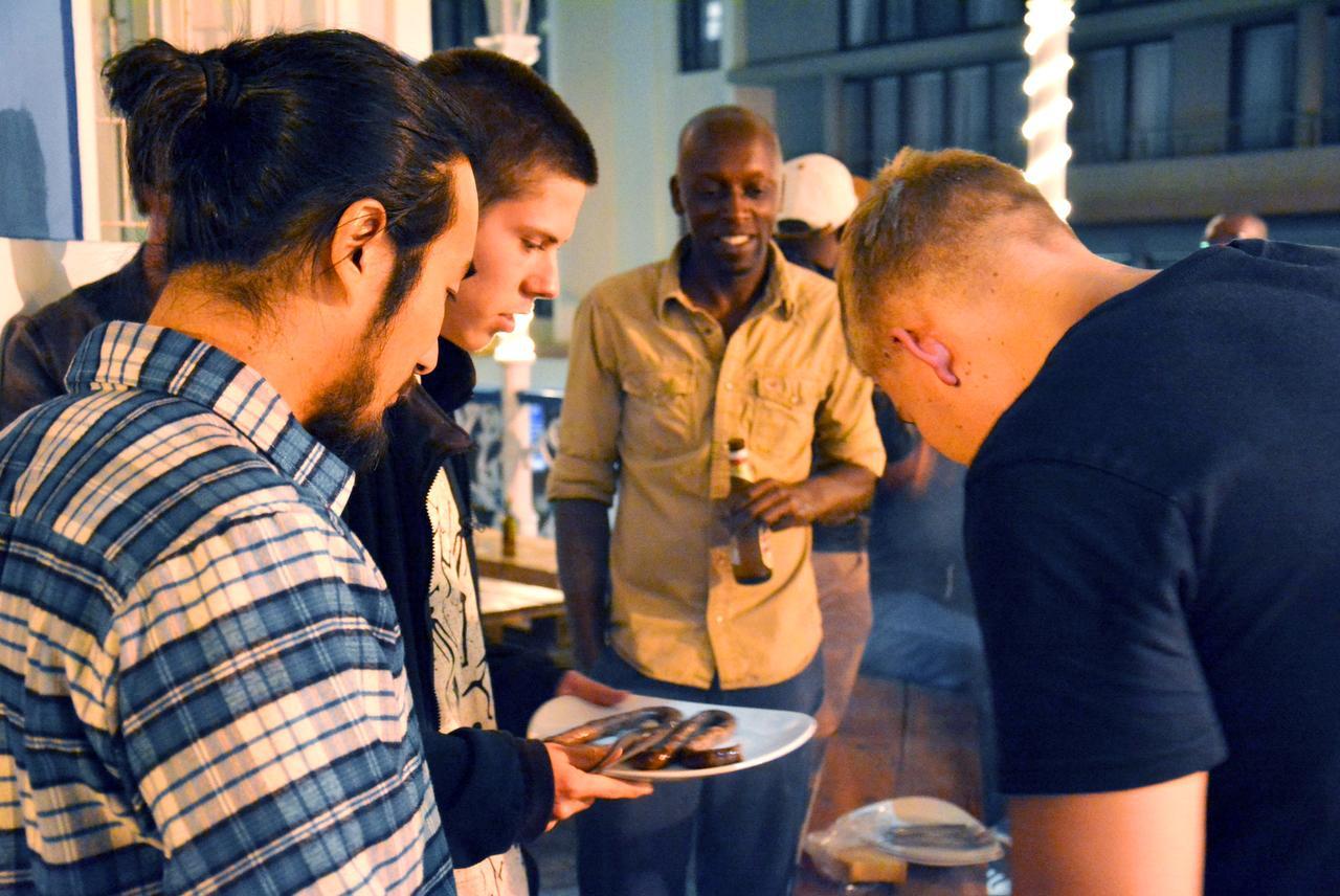 Urban Hive Backpackers Pansiyon Cape Town Dış mekan fotoğraf