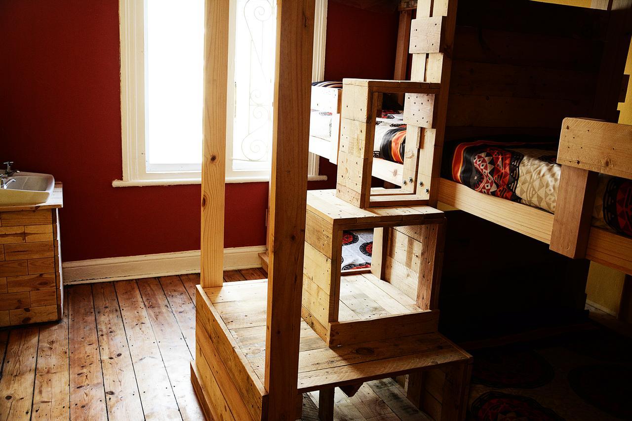 Urban Hive Backpackers Pansiyon Cape Town Dış mekan fotoğraf