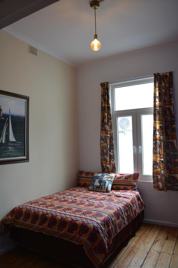 Urban Hive Backpackers Pansiyon Cape Town Dış mekan fotoğraf