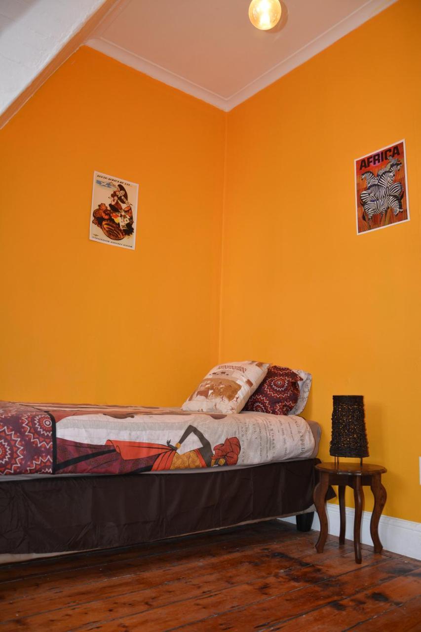 Urban Hive Backpackers Pansiyon Cape Town Dış mekan fotoğraf